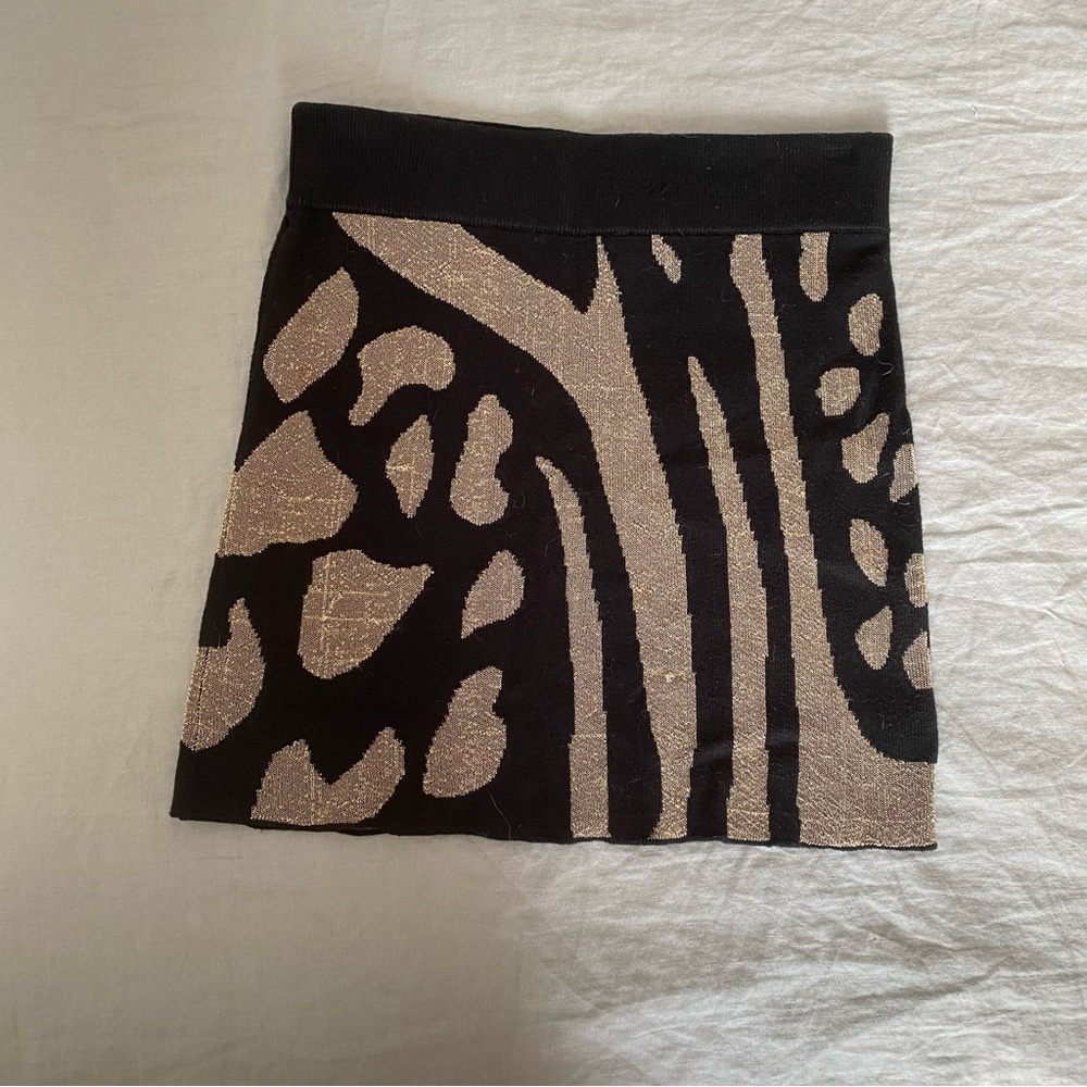 Black & gold animal print stretchy tight skirt